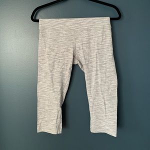 Lululemon Wunder under cropped leggings